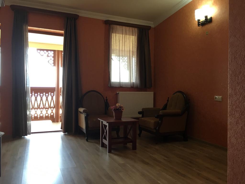 Hotel Sweet Home Telavi Buitenkant foto